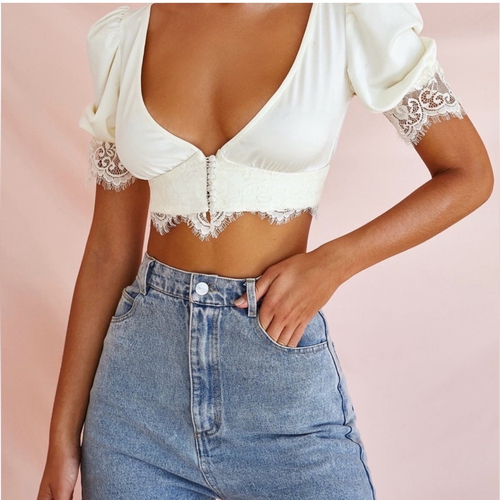 HOUSE OF CB ‘Leona’ Ivory Satin and Lace Blouse Small US4-6 $119 - Picture 5 of 12